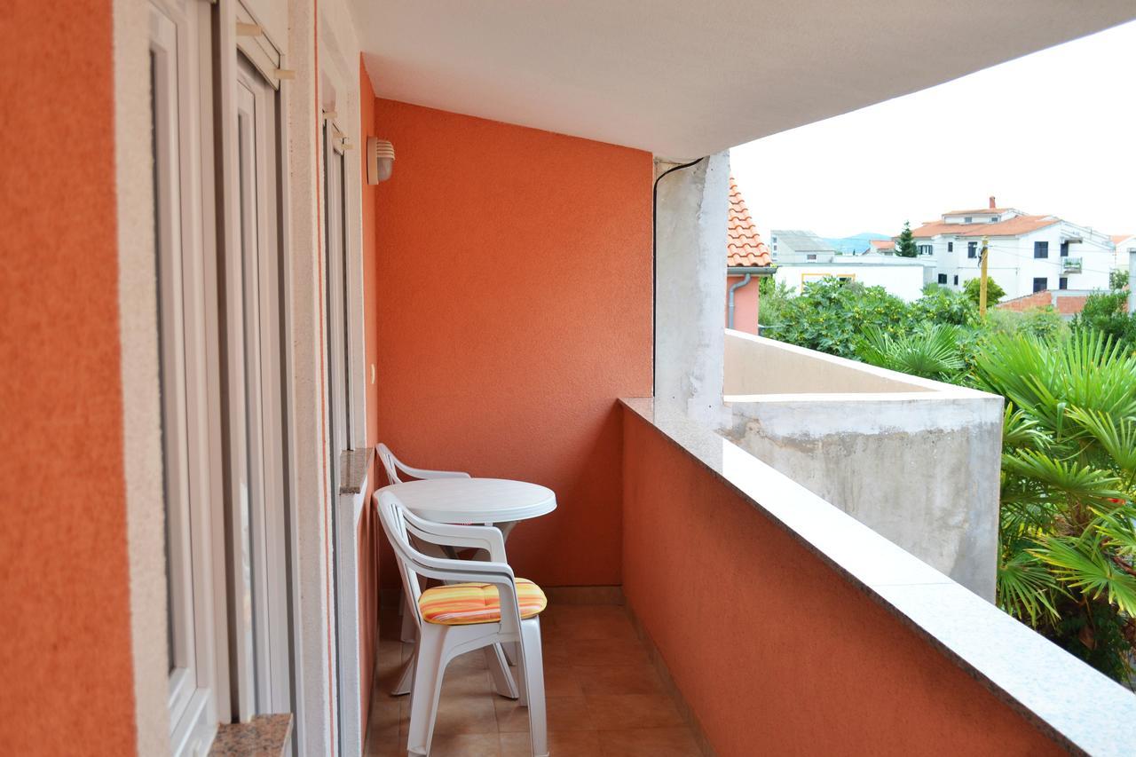 Apartments Milka Vodice Exterior photo