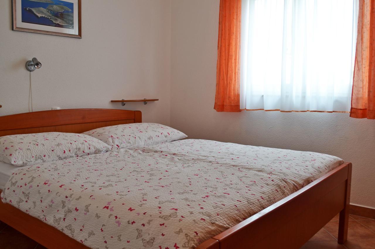 Apartments Milka Vodice Exterior photo